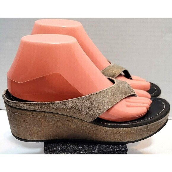 Donald J Pliner Leather Wedges Made in Italy - Size 8 - Picture 8 of 11